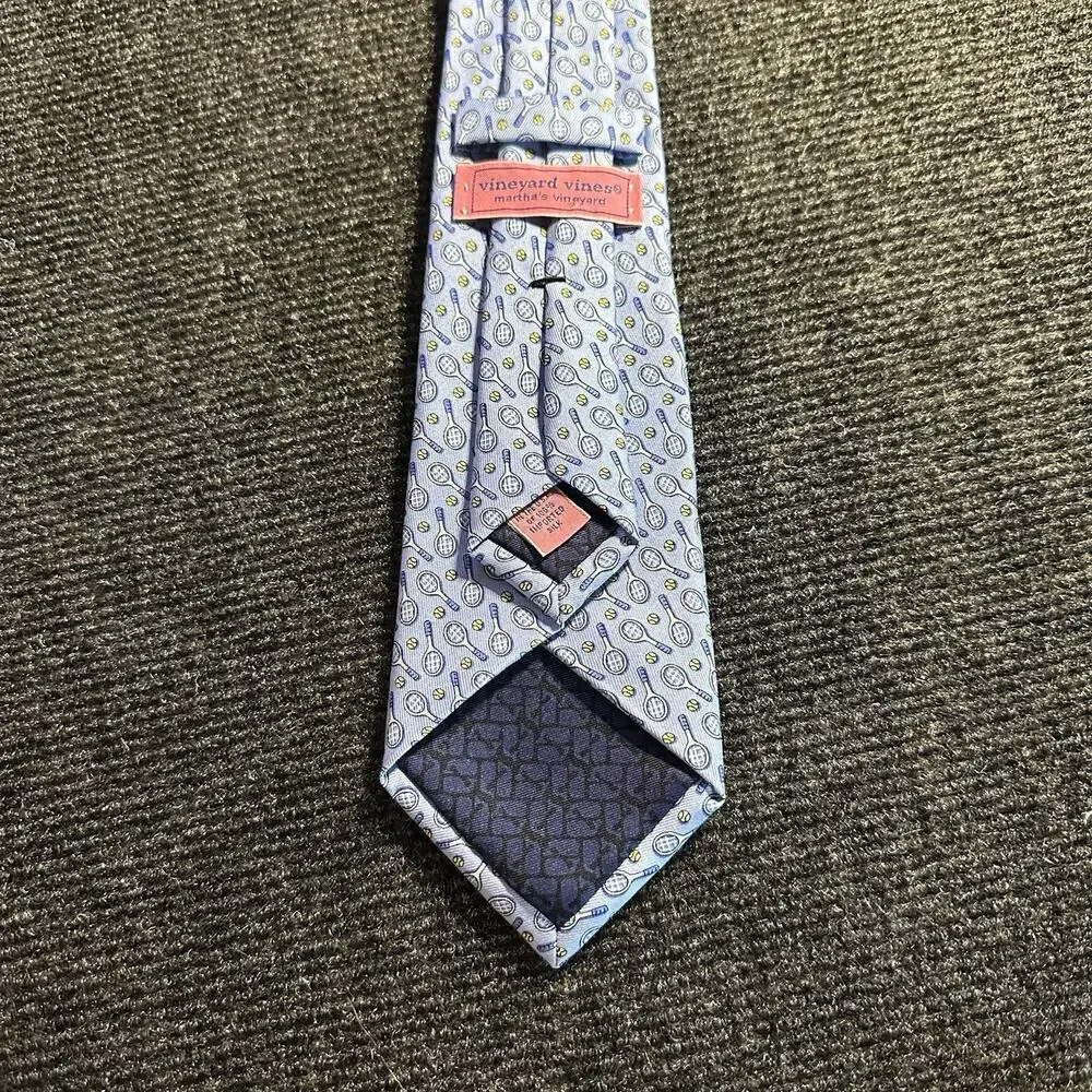 Vineyard Vines Men's Silk Tie Light Blue Tennis Rackets Balls Novelty Preppy USA